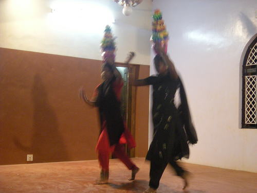 インドの子どもたちの踊り８