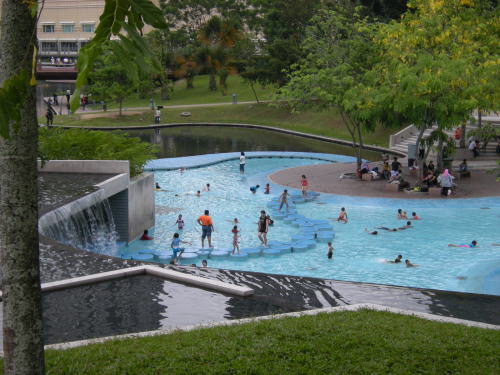 KLCC公園のプール